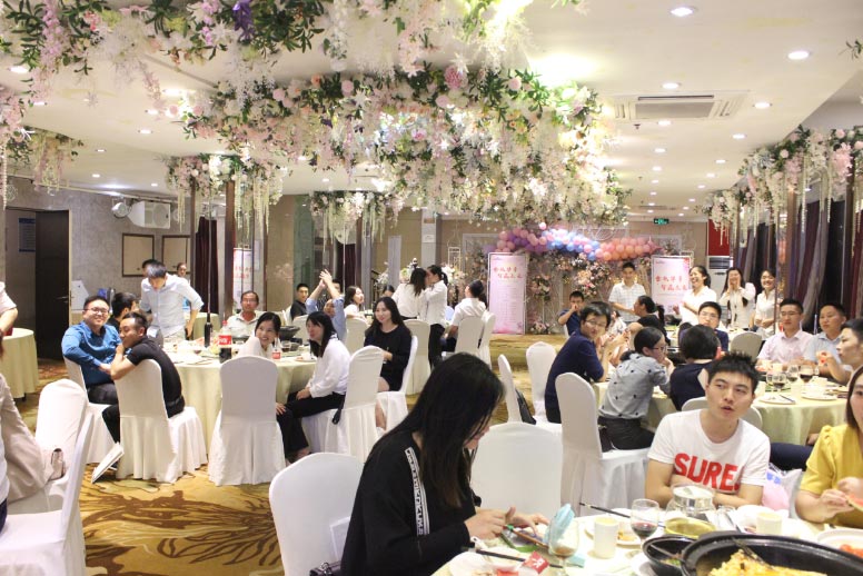 金秋華章 智贏未來(lái)——2019百度營(yíng)銷教育行業(yè)客戶中秋聯(lián)誼會(huì)圓滿落幕！